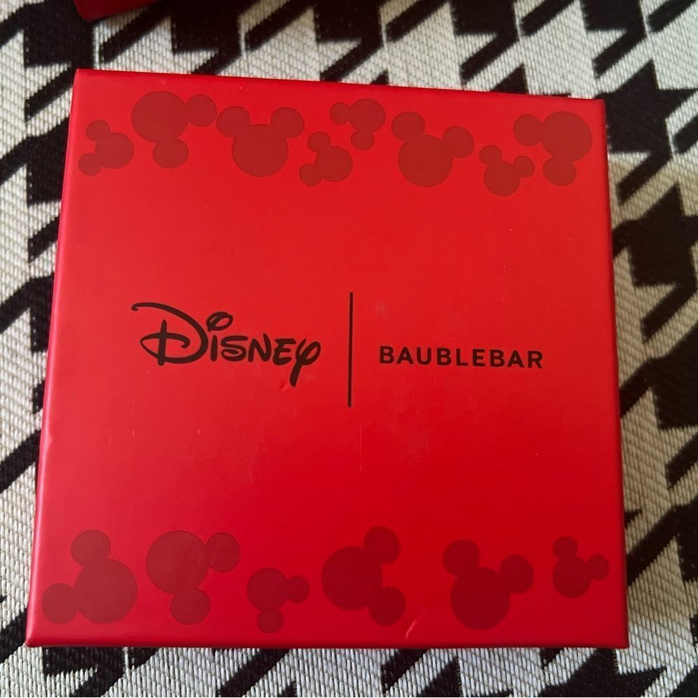 Disney‎ x Baublebar Hanging Mickey Santa Earrings - Picture 3 of 5